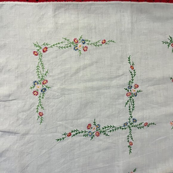 Vintage Hand Embroidered Floral Tablecloth Red Crochet Lace 50x52 Cottage - Picture 11 of 16